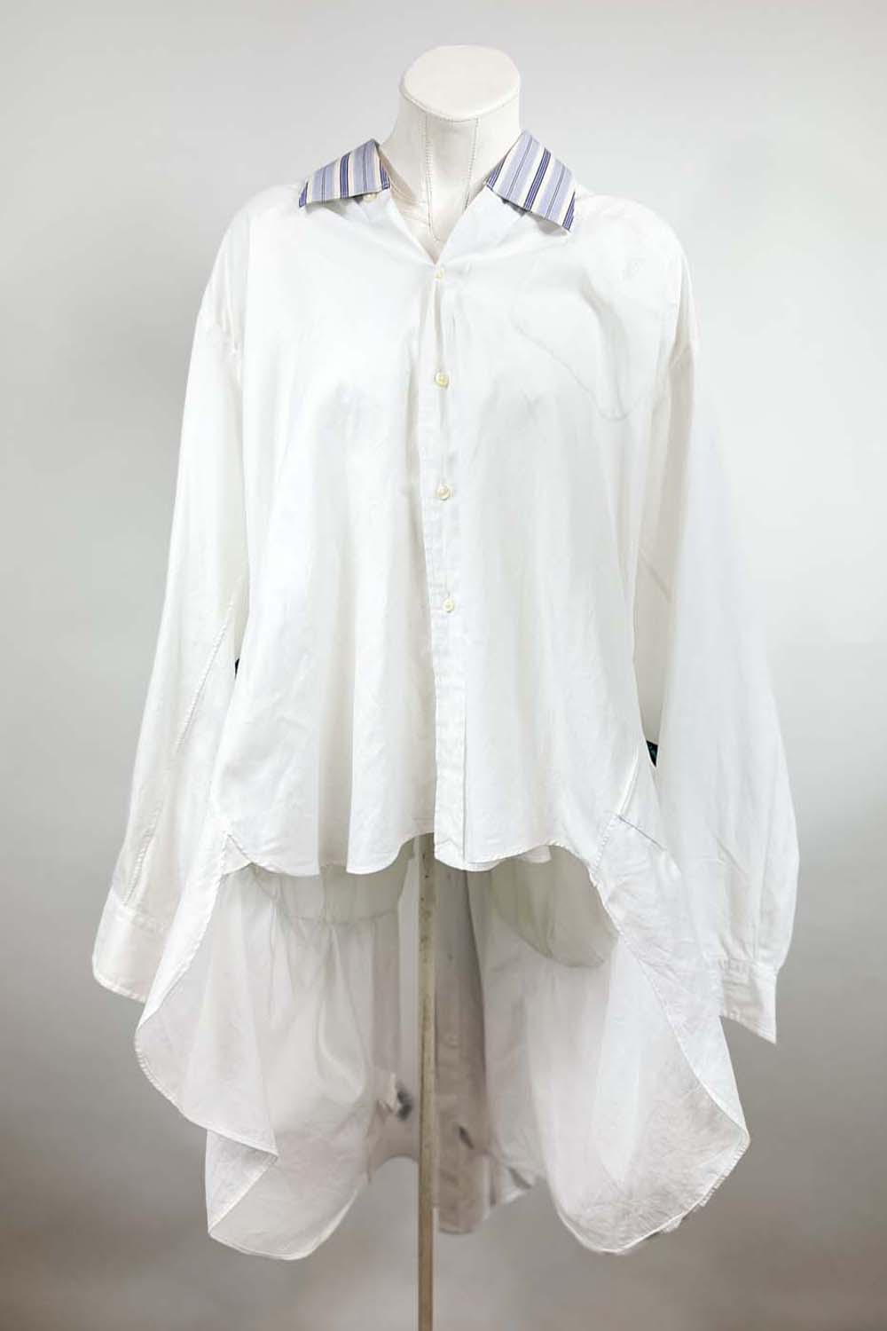OKIMMI WHITE SHIRTED TOP FRONT